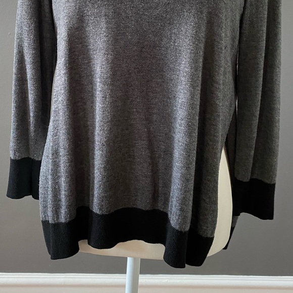 Block colored sweater - Picture 5 of 5